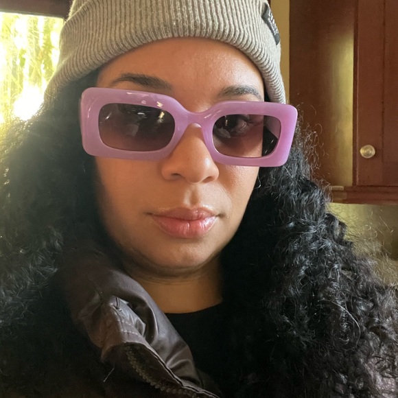 Meet your Posher, Simone - Picture 4 of 7